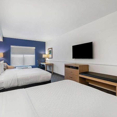 Best Western Plus Westgate Inn And Suites Leland Kültér fotó