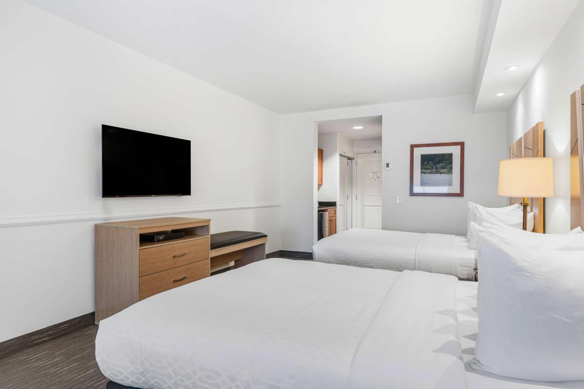 Best Western Plus Westgate Inn And Suites Leland Kültér fotó