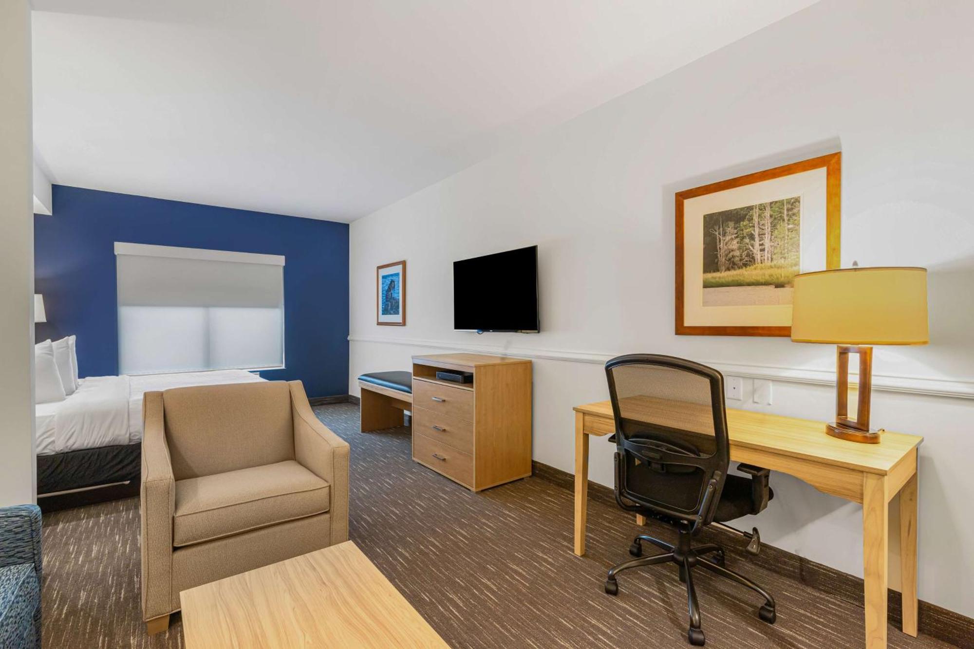 Best Western Plus Westgate Inn And Suites Leland Kültér fotó