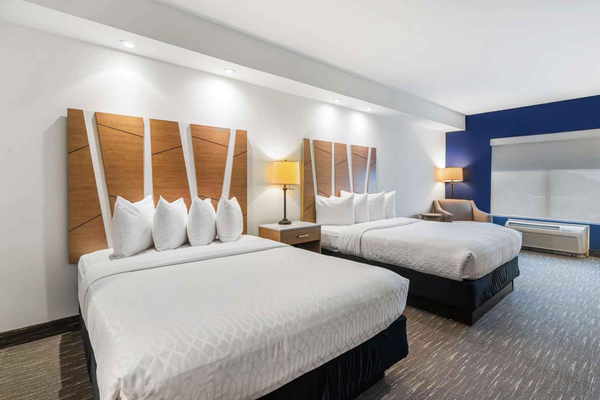 Best Western Plus Westgate Inn And Suites Leland Kültér fotó